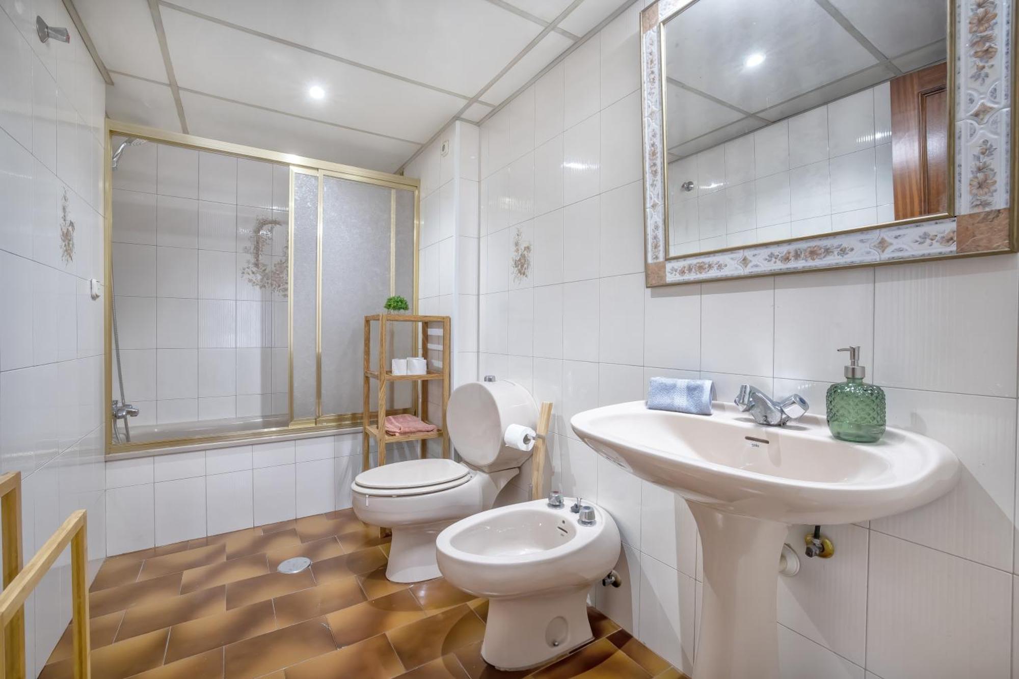 R & T Cordoba Center Apartamentos - Parking 외부 사진