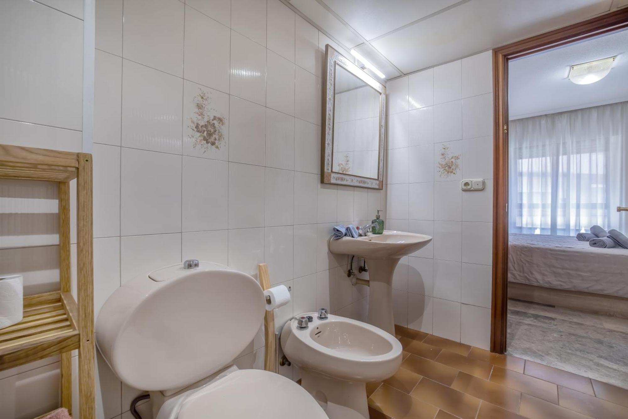 R & T Cordoba Center Apartamentos - Parking 외부 사진