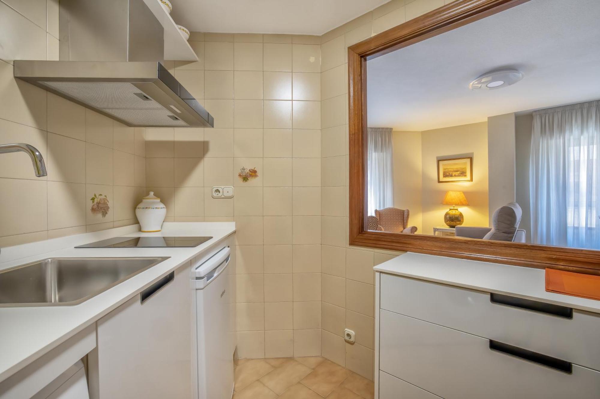 R & T Cordoba Center Apartamentos - Parking 외부 사진