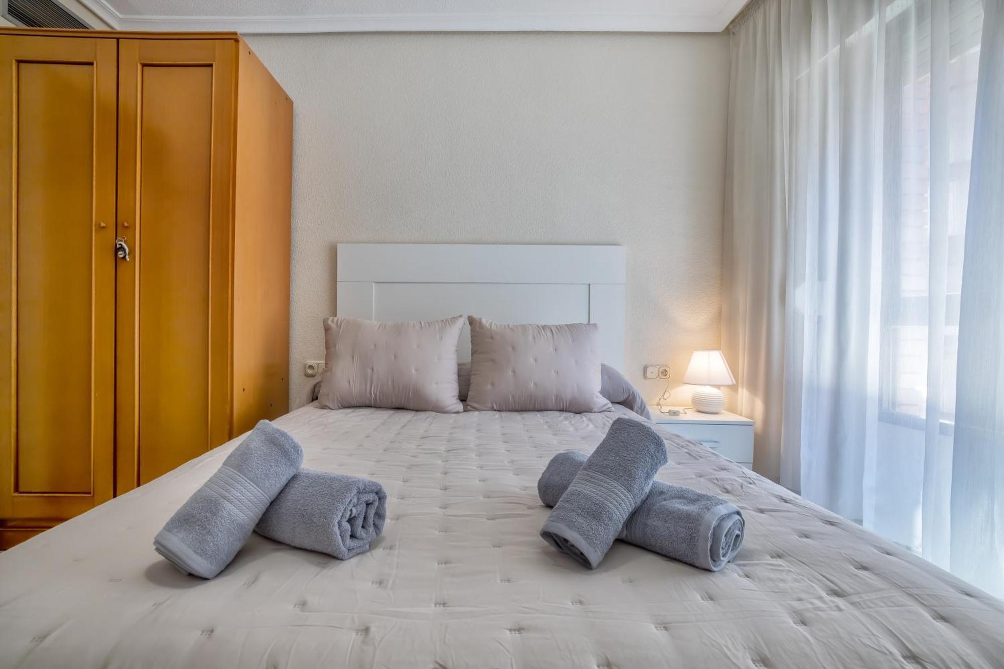 R & T Cordoba Center Apartamentos - Parking 외부 사진